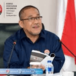 Aswar Hasan : BERBEKAL HIDUPLAH DENGAN 3 (TIGA)  HAL INI